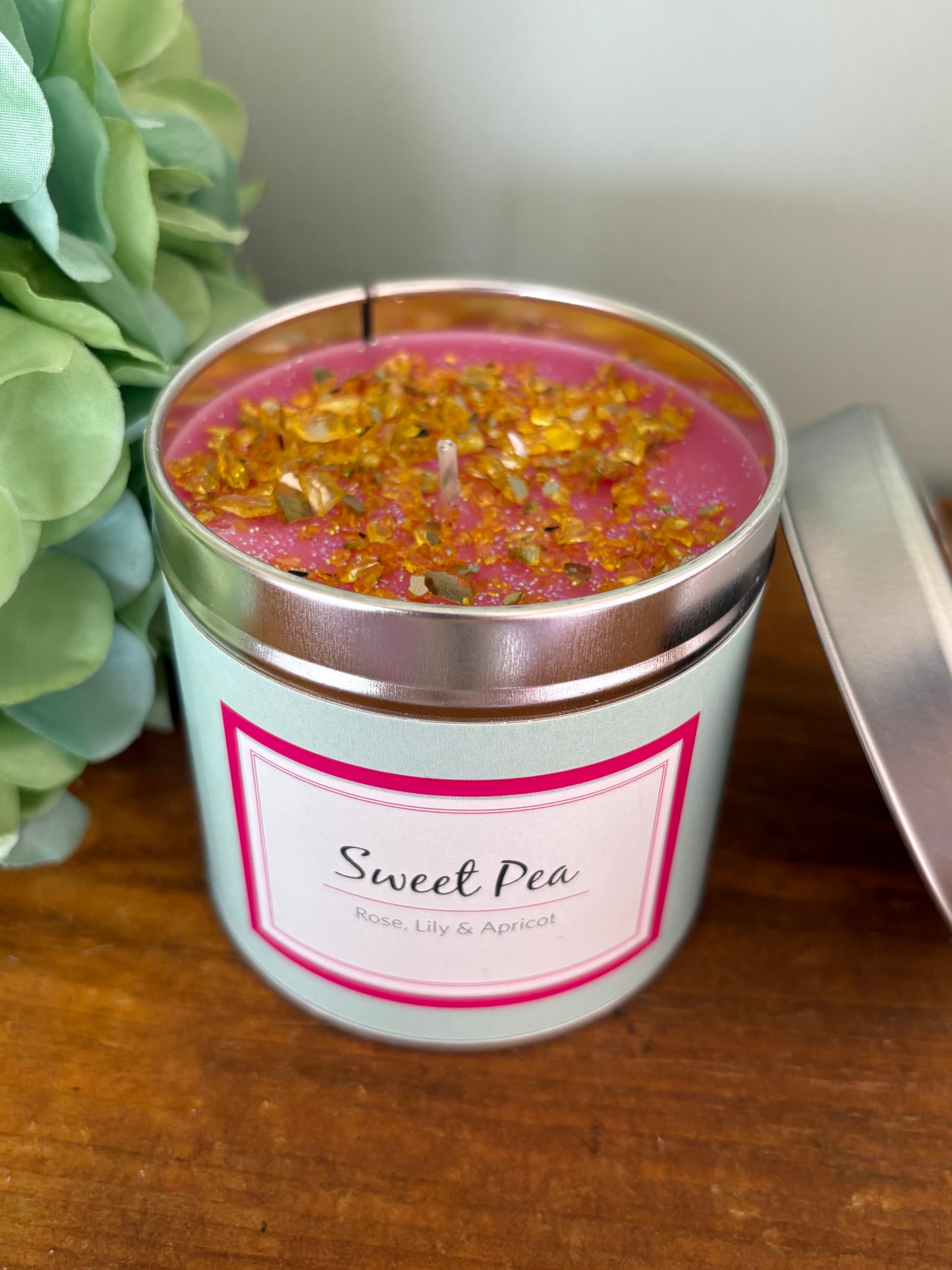 Sweet pea candle