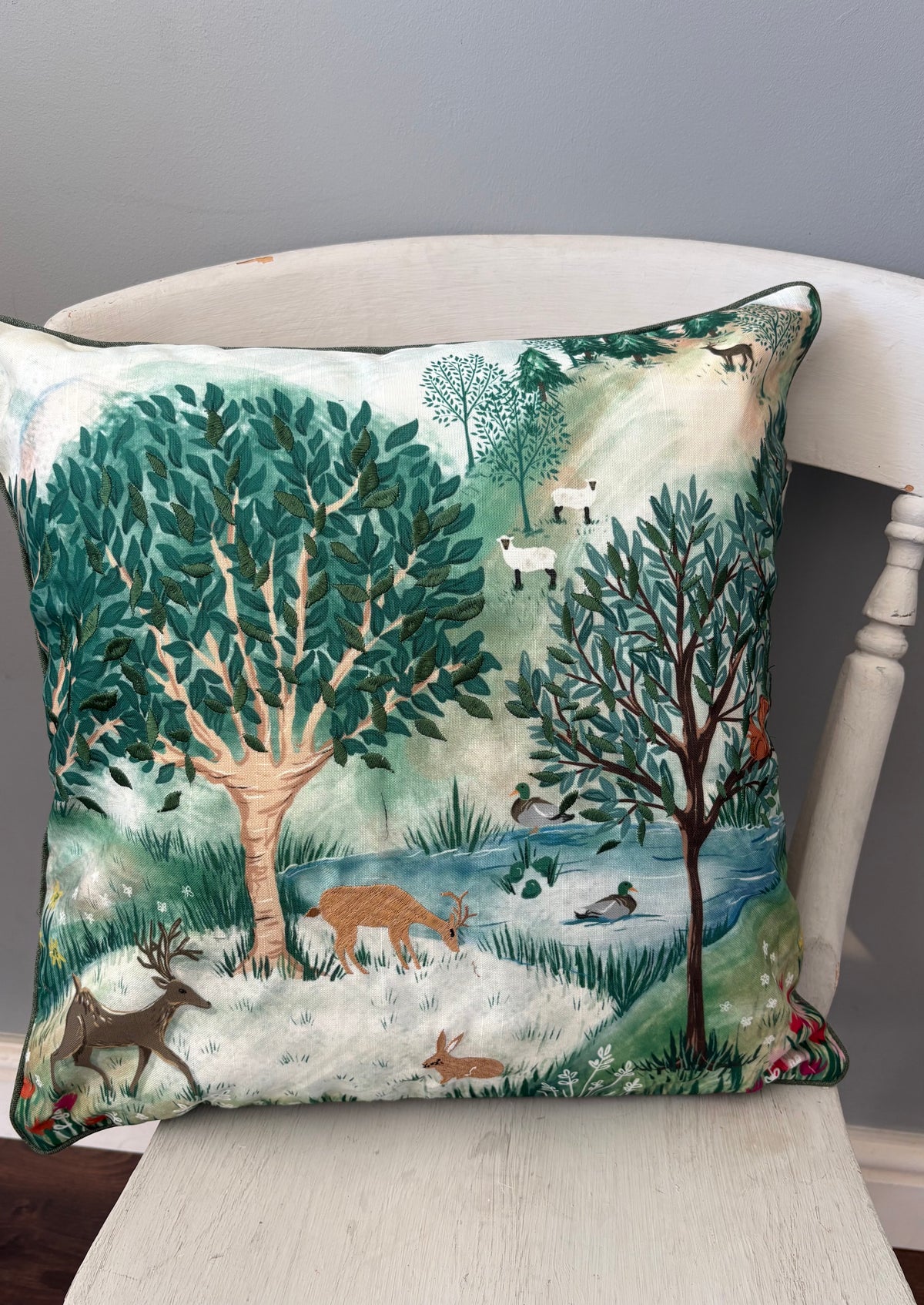 Country life cushion