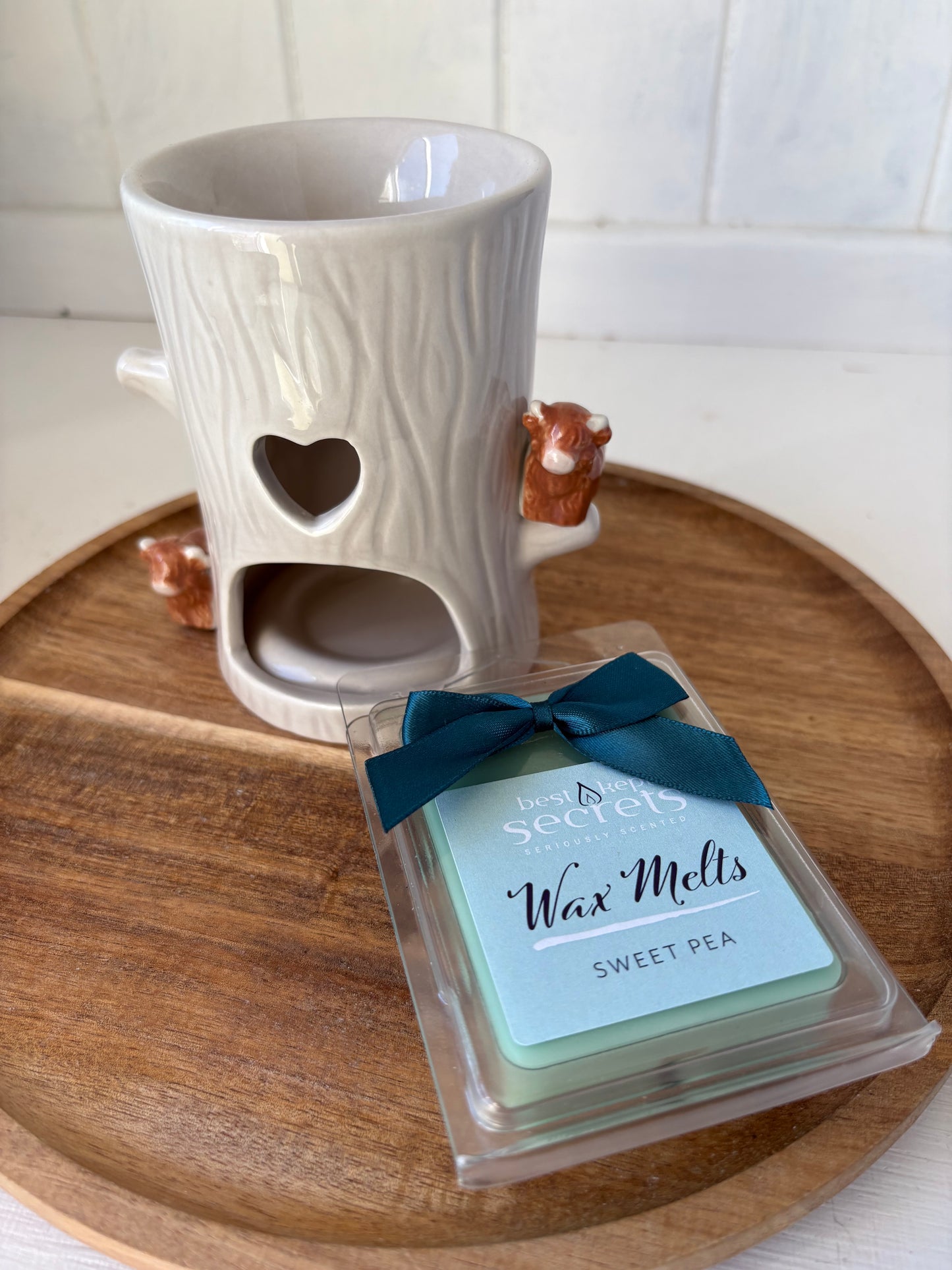 Highland cow wax melt burner and surprise pack of melts special bundle