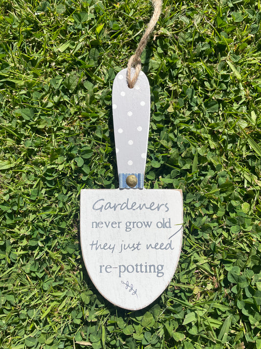 Garden Trowel wood garden decor hanger