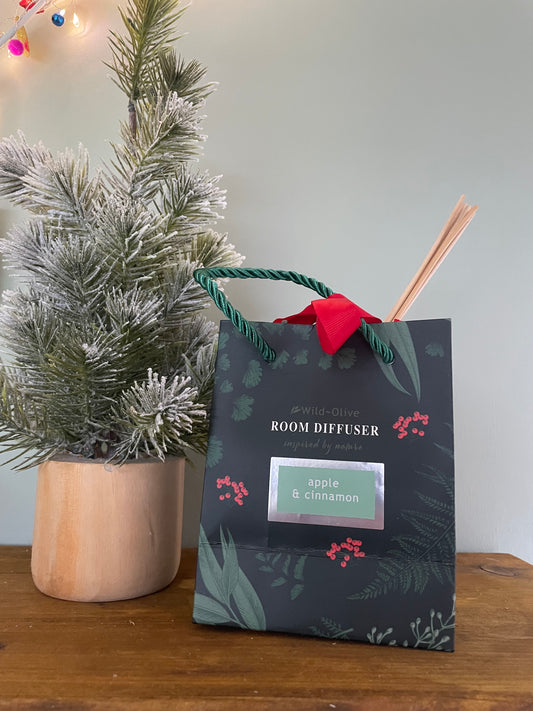 Handmade natural reed diffuser - Apple & Cinnamon