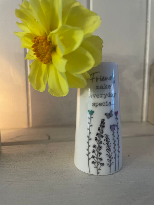 Friends stem vase