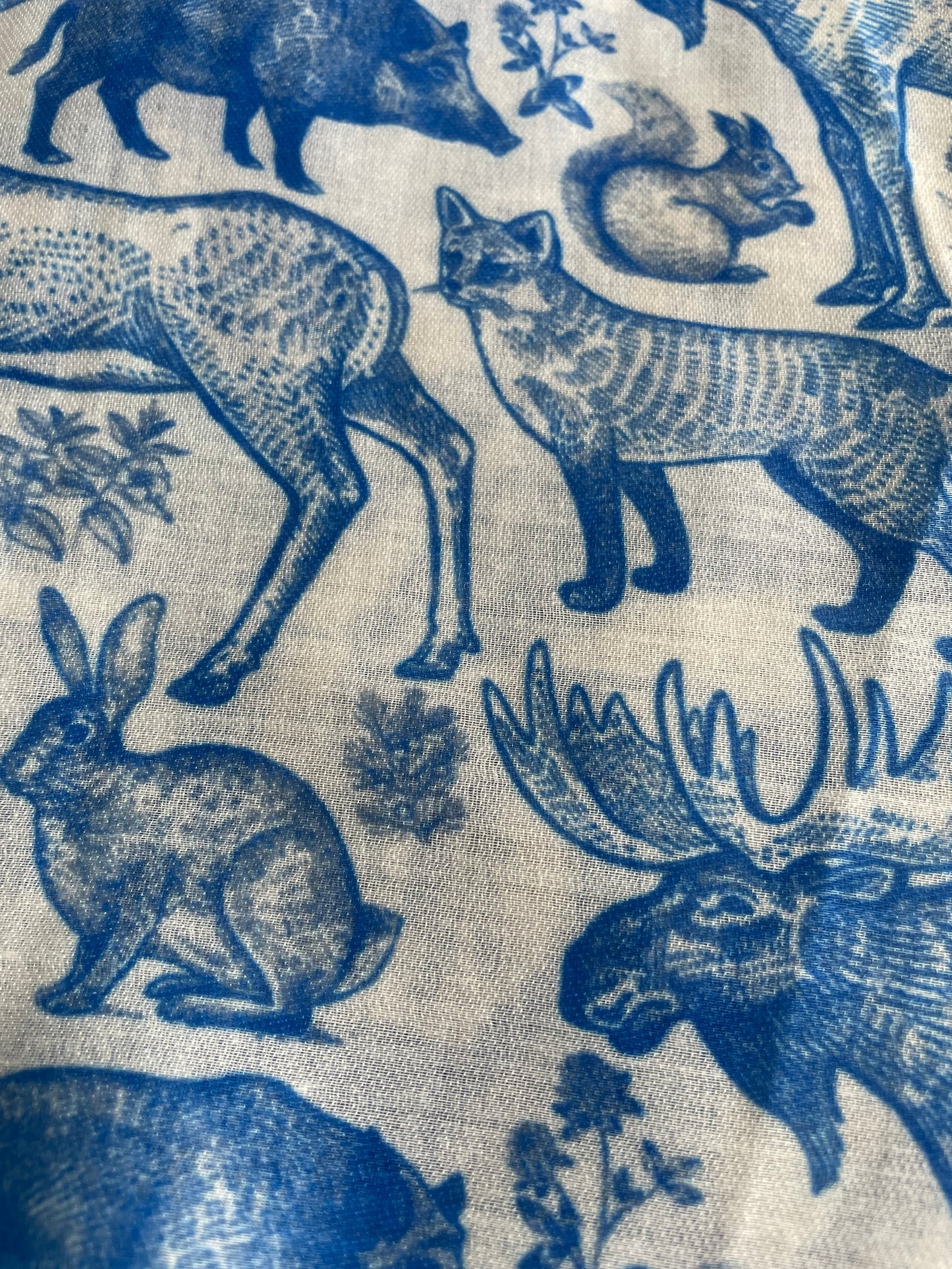 Countryside design scarf - blue and white
