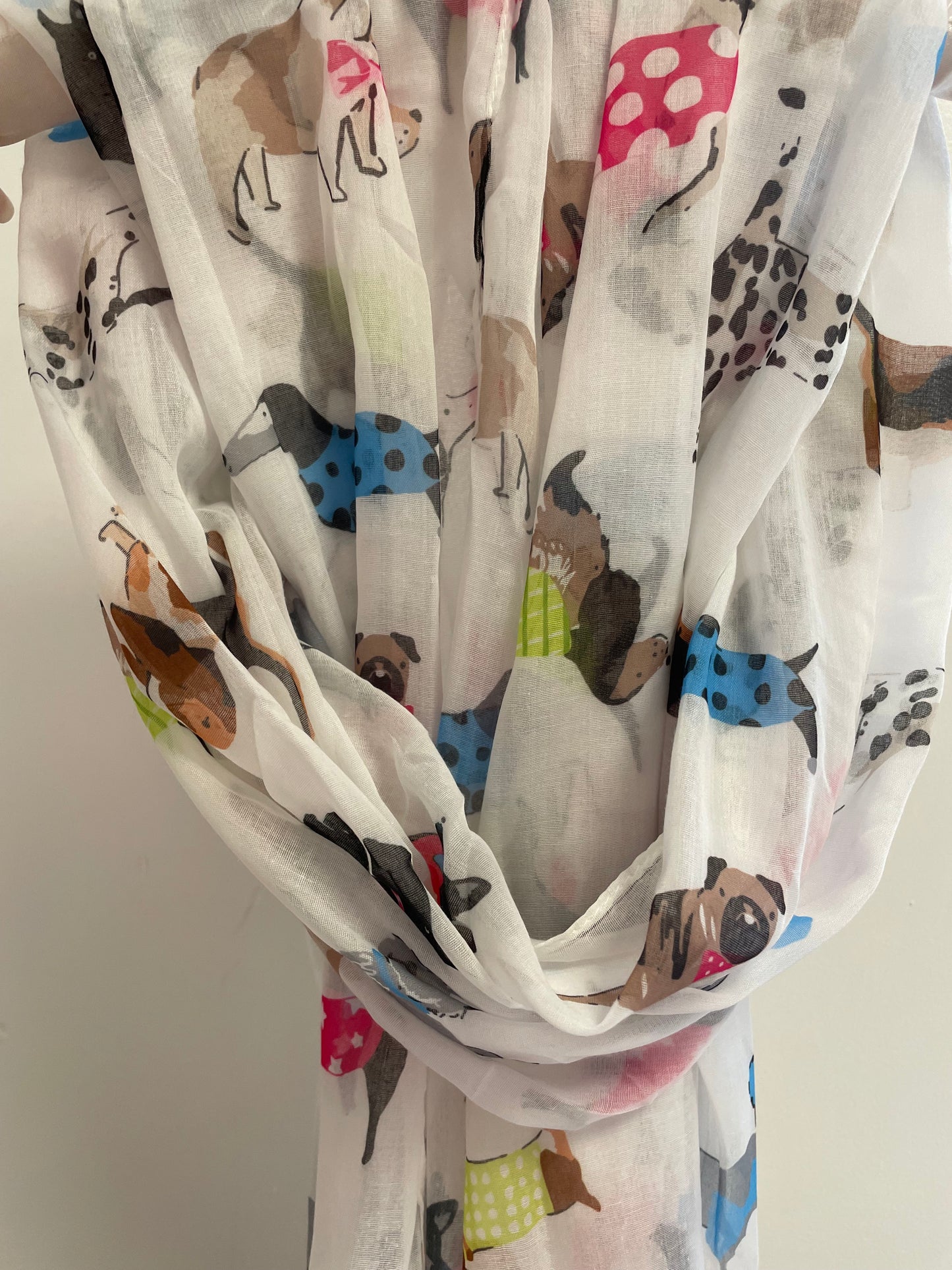 Dog lover scarf - White