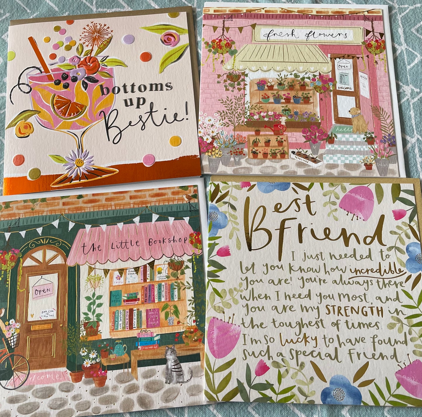 Pack of 4 - Recycled, British- made, Eco friendly cards - Friends love to shop