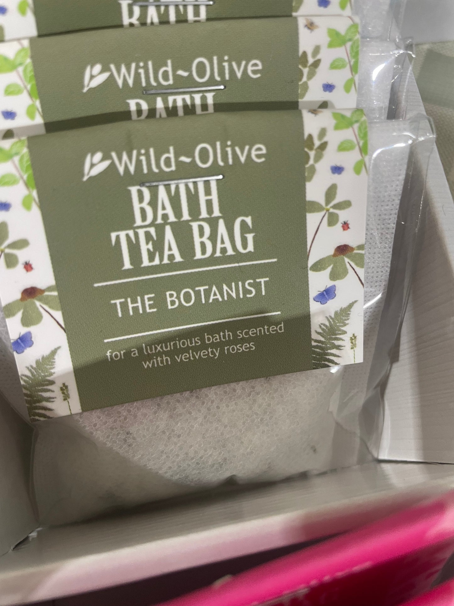 The botanist bath tea bag
