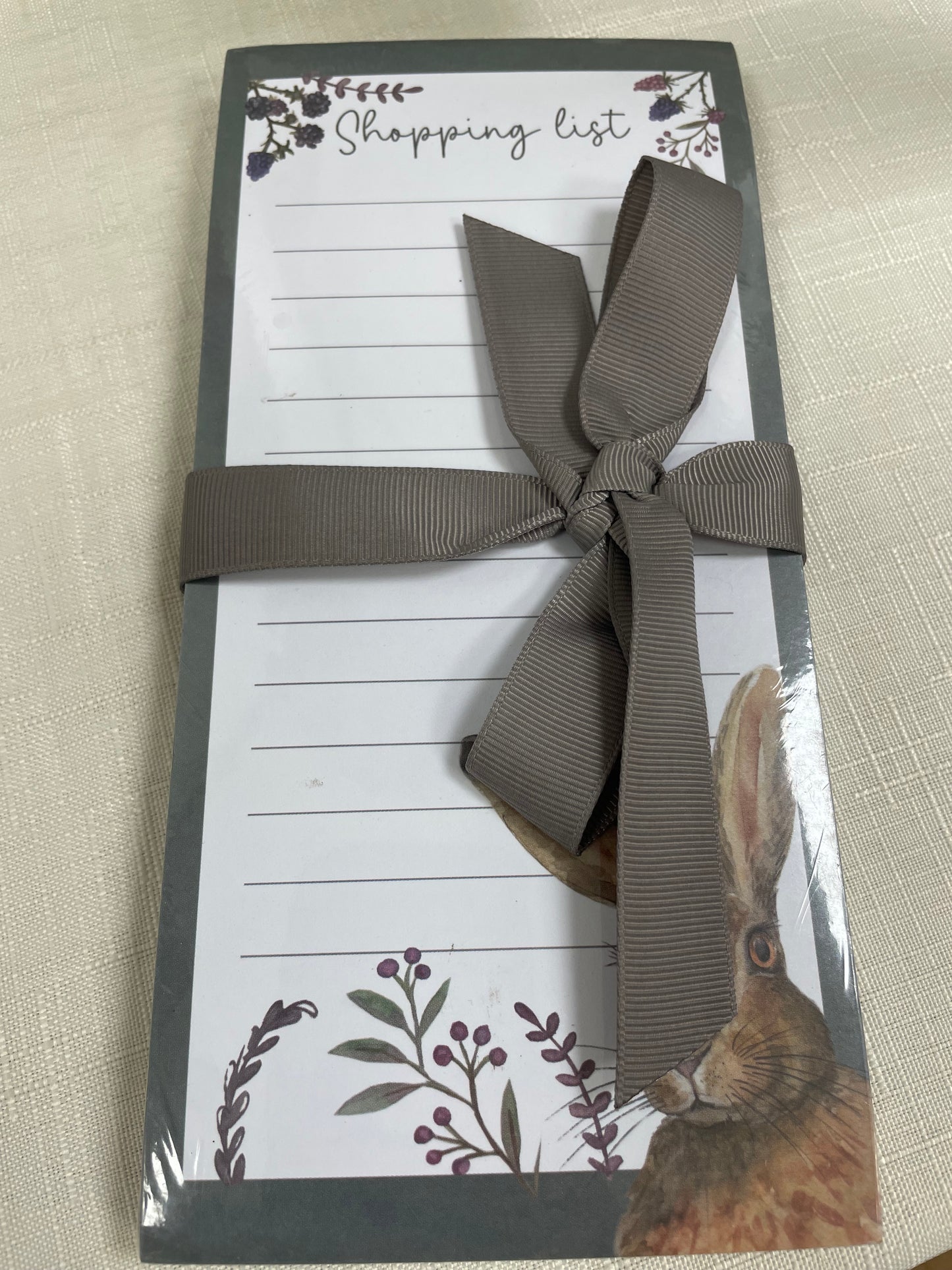 Hare design magnetic notepad