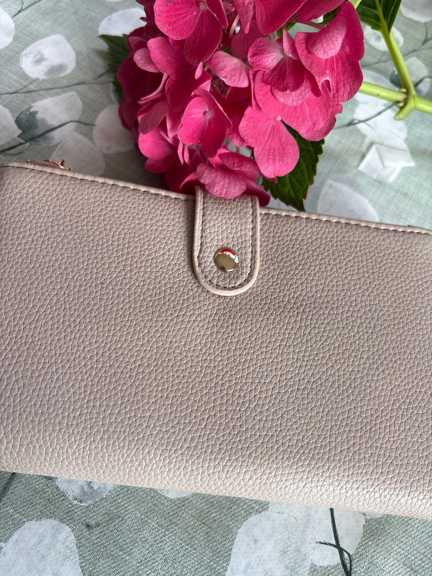 Purse photo, card holder with zipped compartment, cream colour