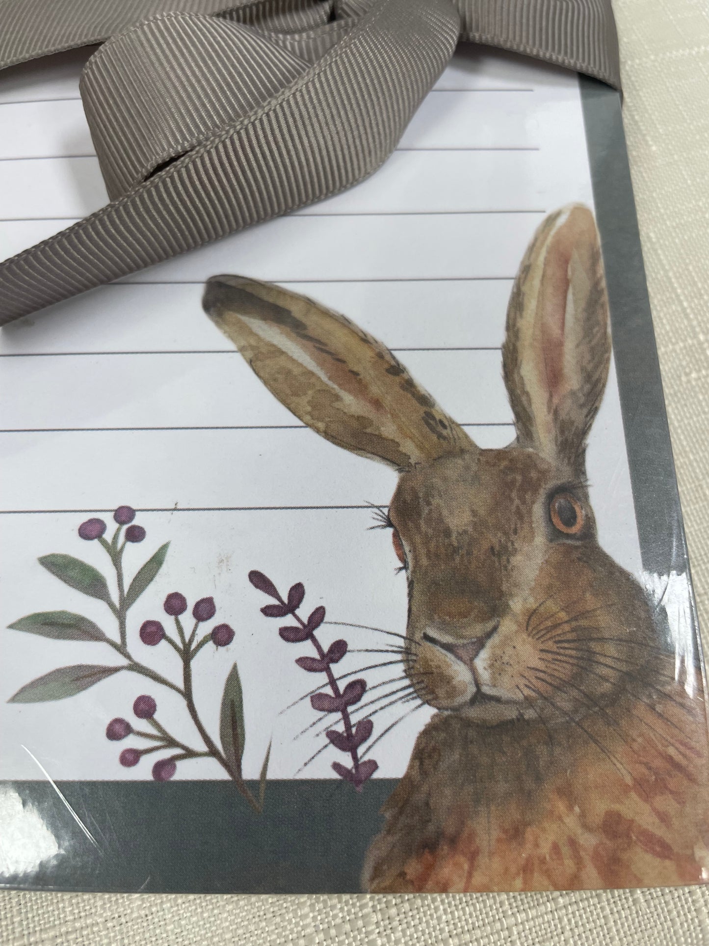 Hare design magnetic notepad
