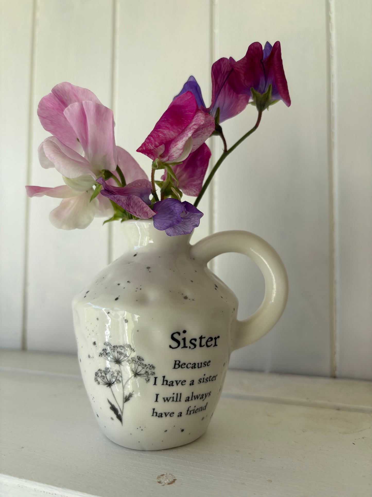 Sister sentiment vase