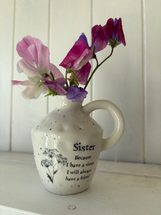 Sister sentiment vase