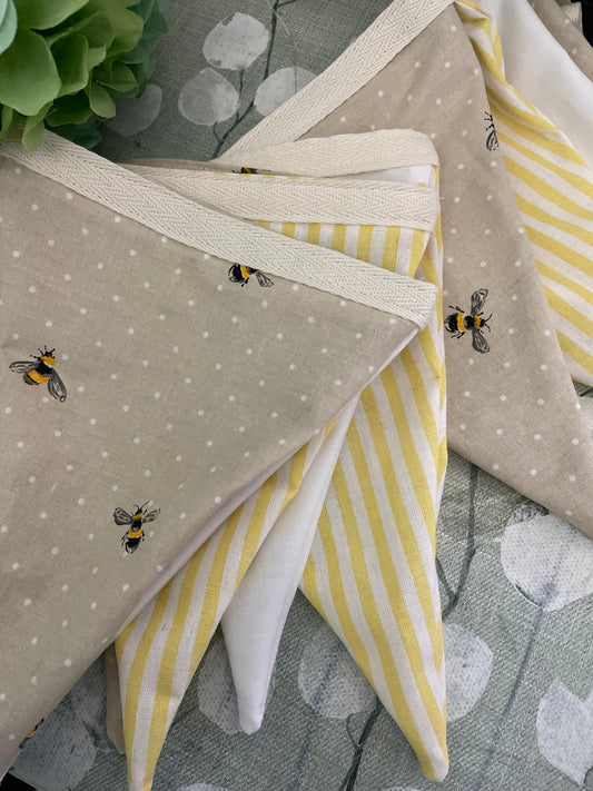 Pretty bee design bunting handmade by rosie