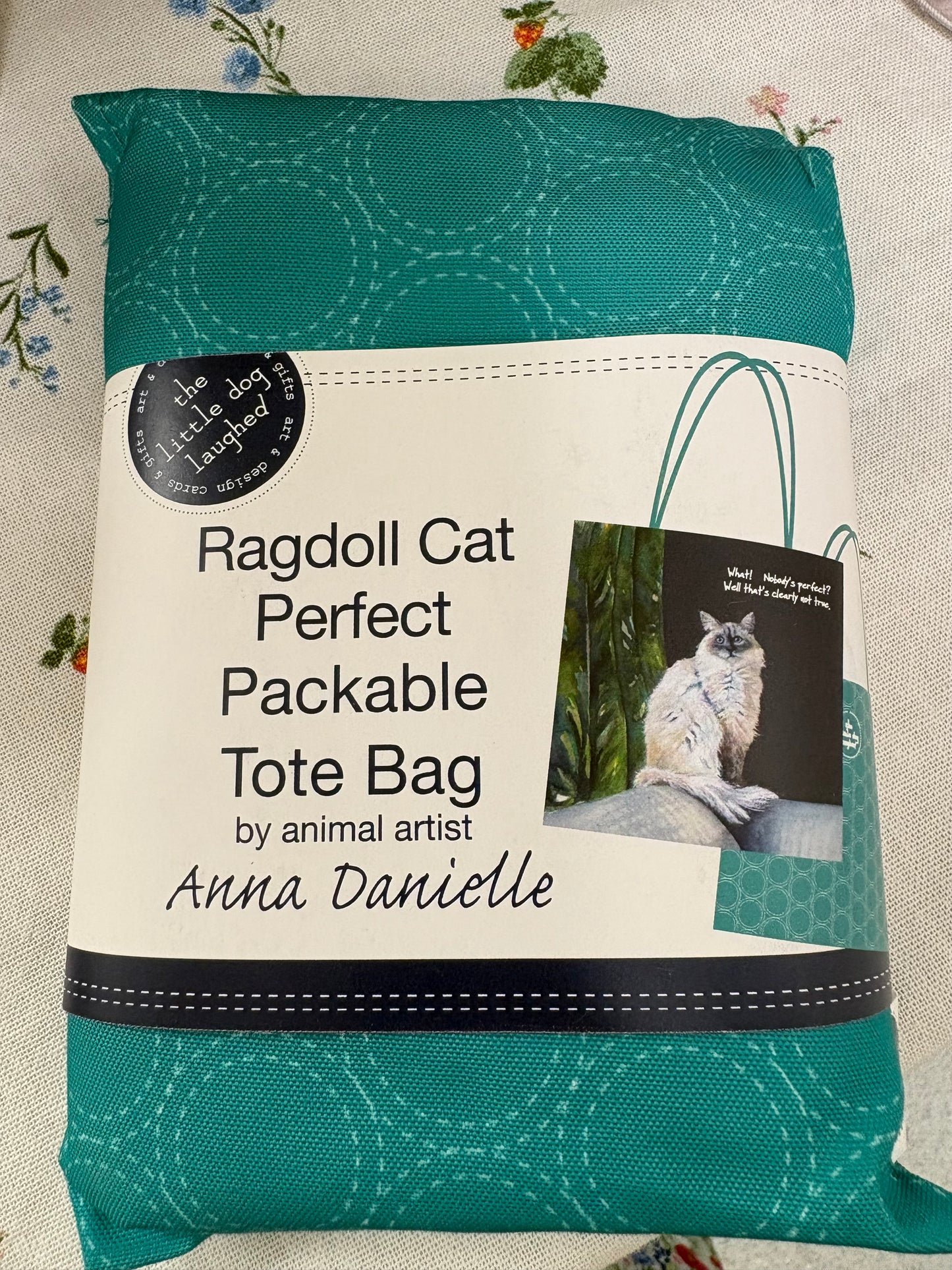 Packable tote bag cat design
