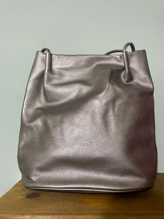 Bucket bag - metallic