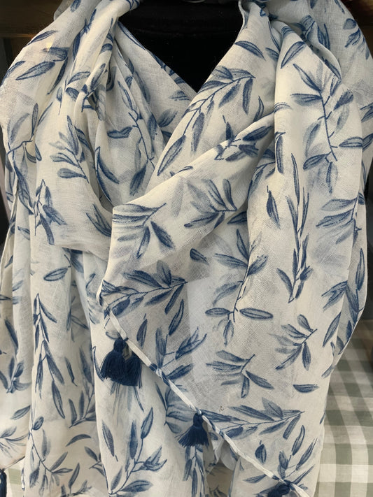 Tassel scarf - blue & white