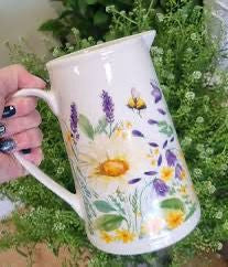 Large Bee And Daisy Jug