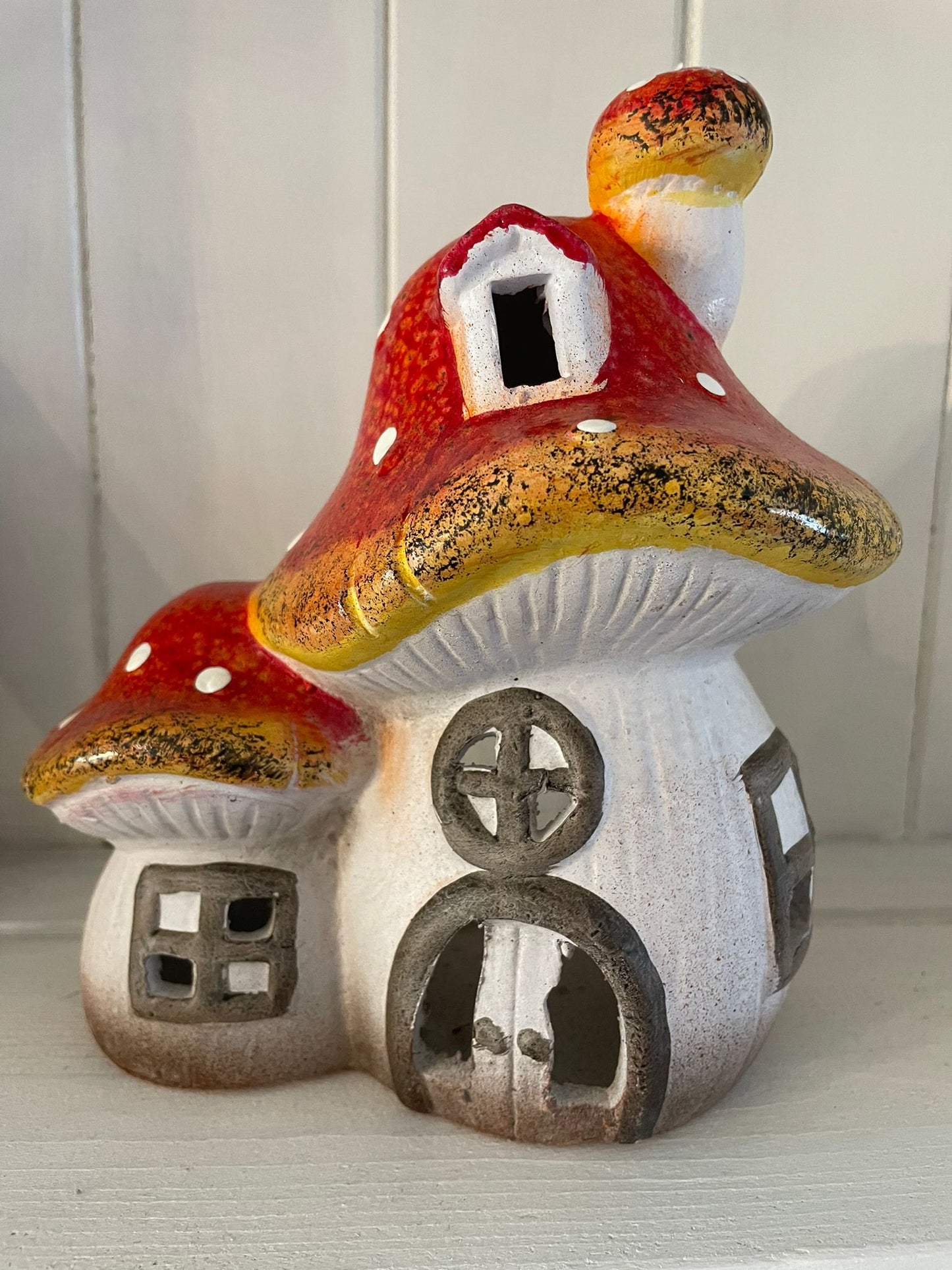 Toadstool Candle House - Semi