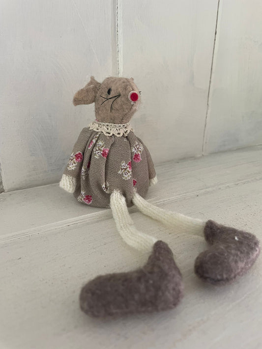 Adorable handmade mouse - Cream